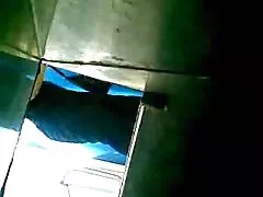 Вчера вечером они оказались пьяными и часто просыпались