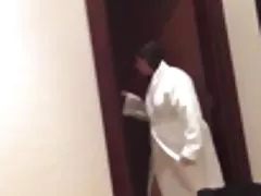 Нет никаких естественных сиськов, таких как Люси Уайльд ...