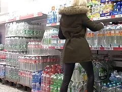 Мой парень хочет трахнуть меня в тесте одежды